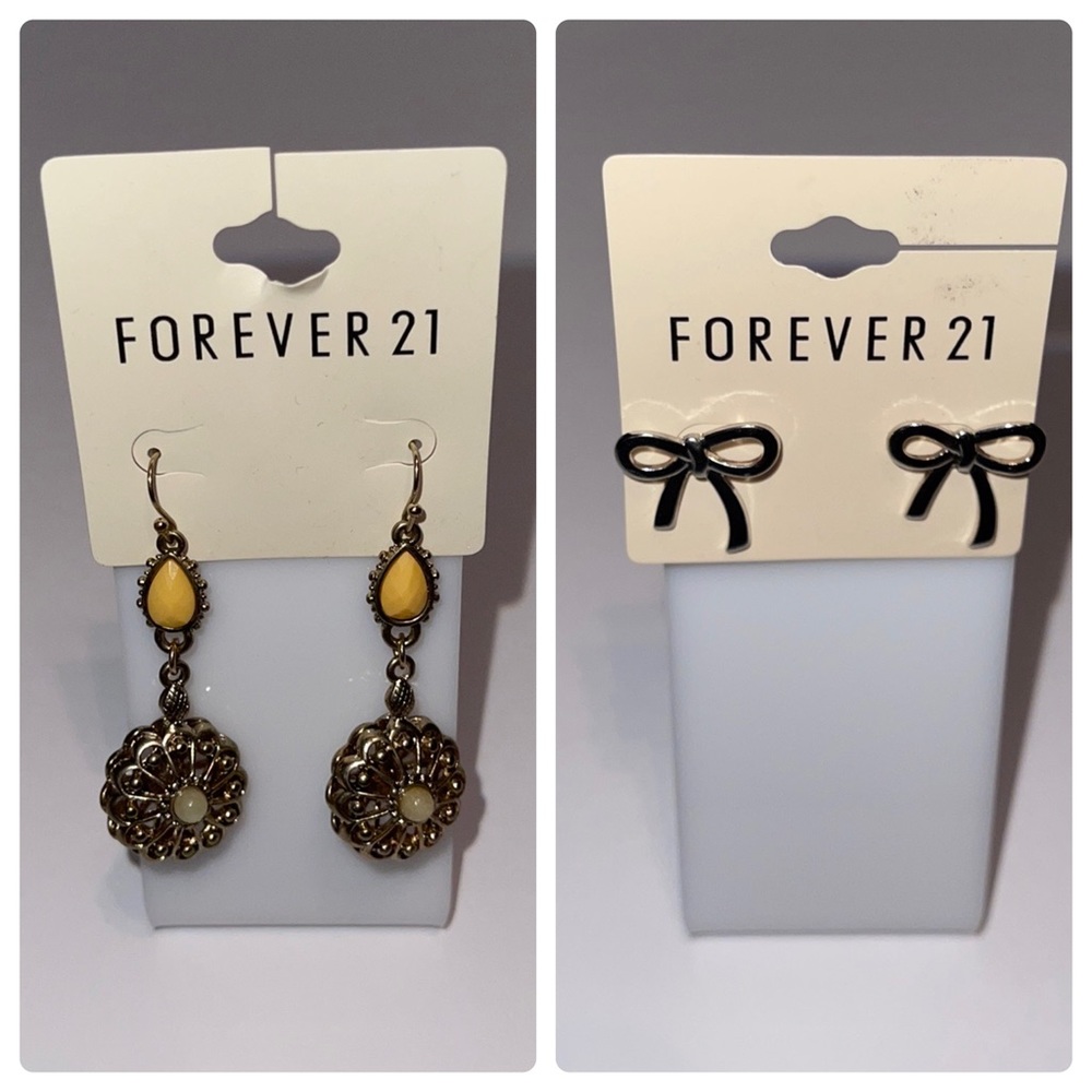 NWT Forever 21 Bundle: 2 Pair Aged Gold & Silver Earrings